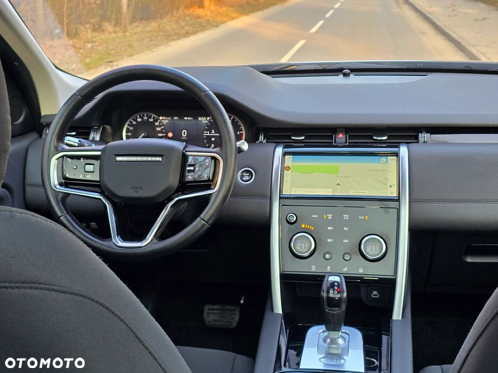 Land Rover Discovery Sport - 24