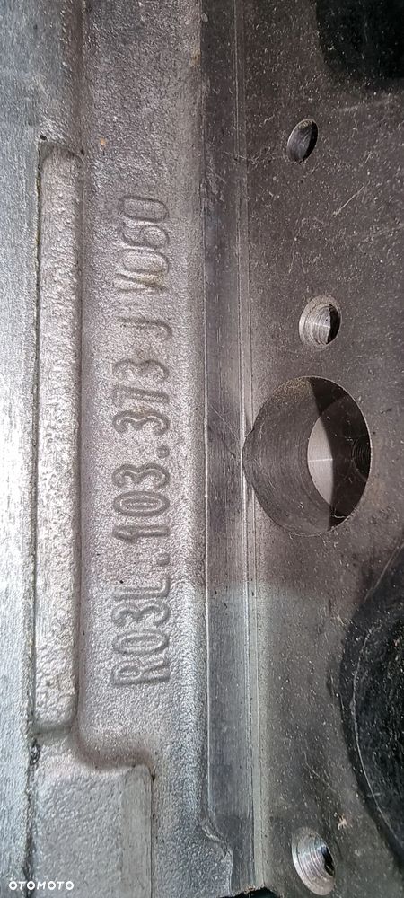 Głowica wałki rozrządu Audi 1.6 2.0 TDI 04L103308D - 2