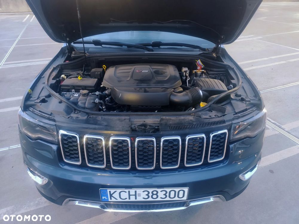 Jeep Grand Cherokee - 13