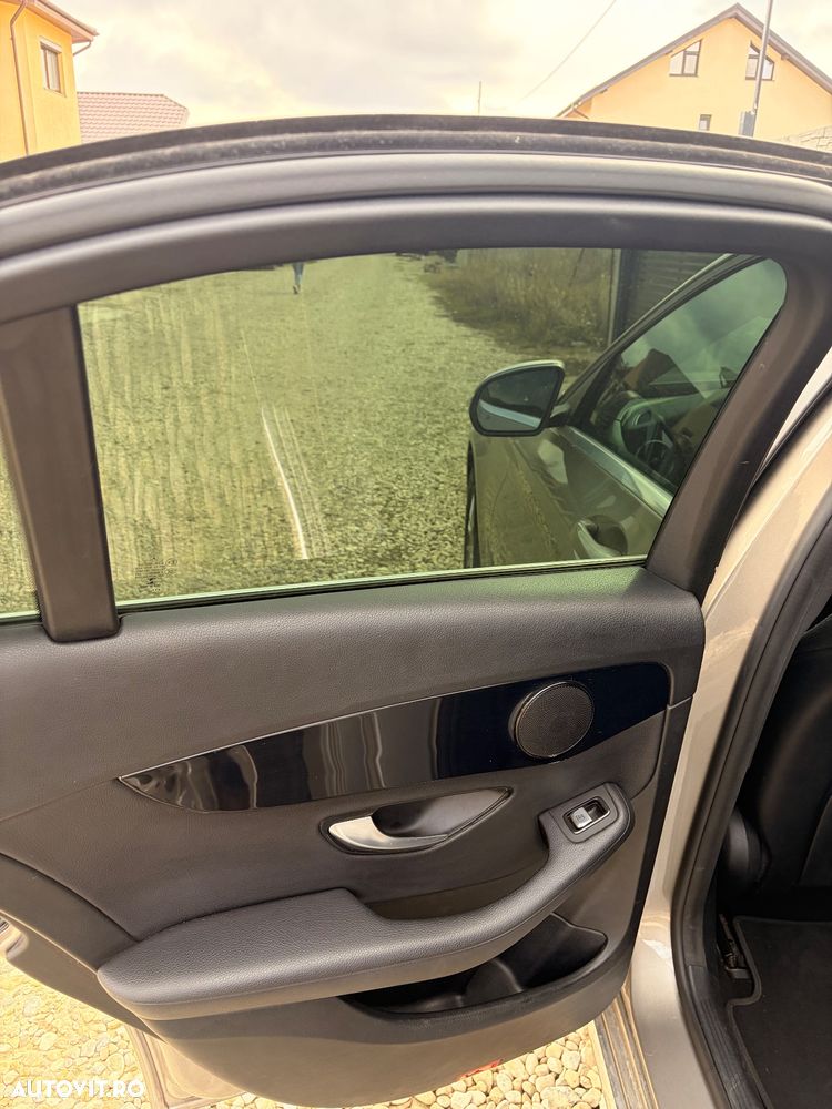 Mercedes-Benz C - 16