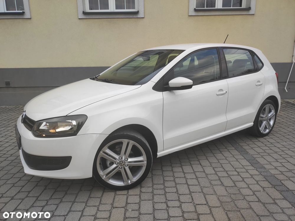 Volkswagen Polo - 1