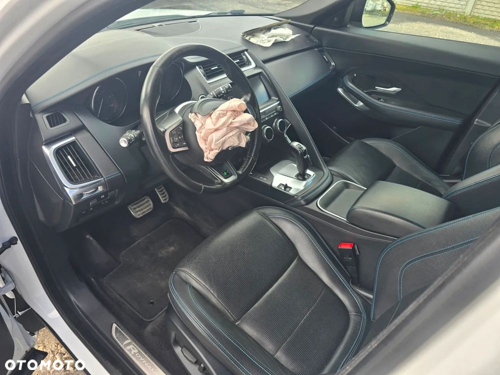 Jaguar E-Pace P200 AWD R-Dynamic - 25