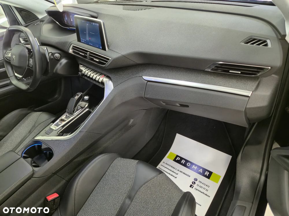 Peugeot 3008 1.2 PureTech Allure S&S EAT8 - 22