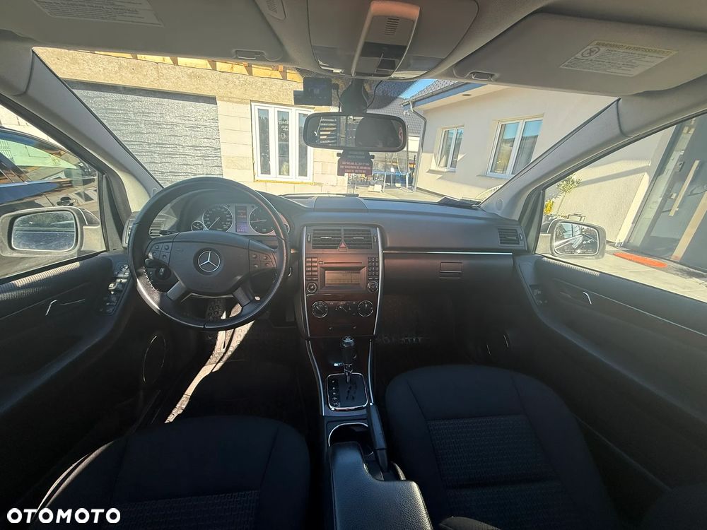 Mercedes-Benz B-Class 2009 photo 4