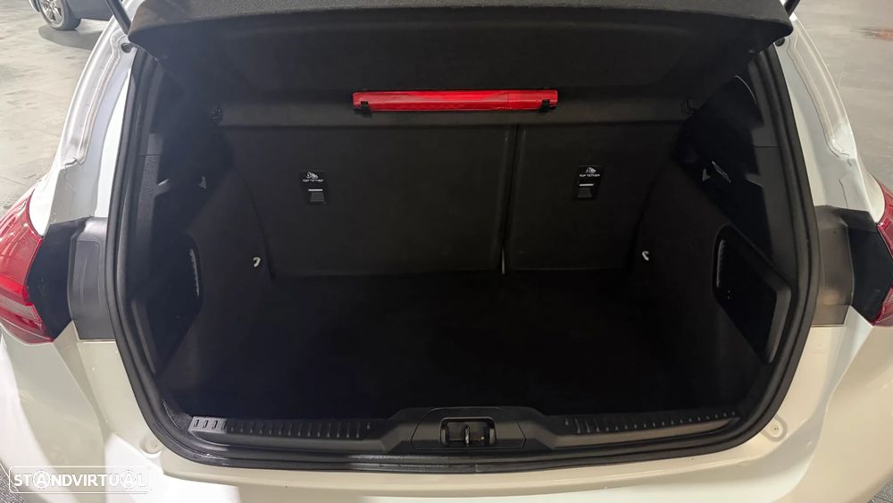 Ford Focus 1.0 EcoBoost MHEV ST-Line - 4
