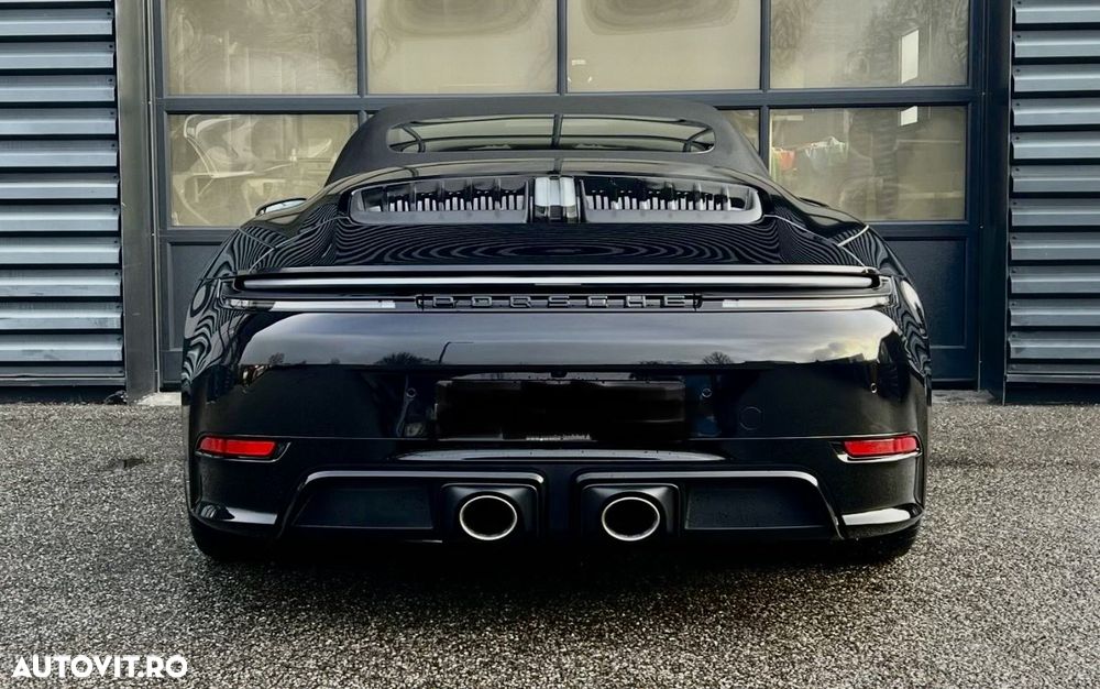 Porsche 992 - 12