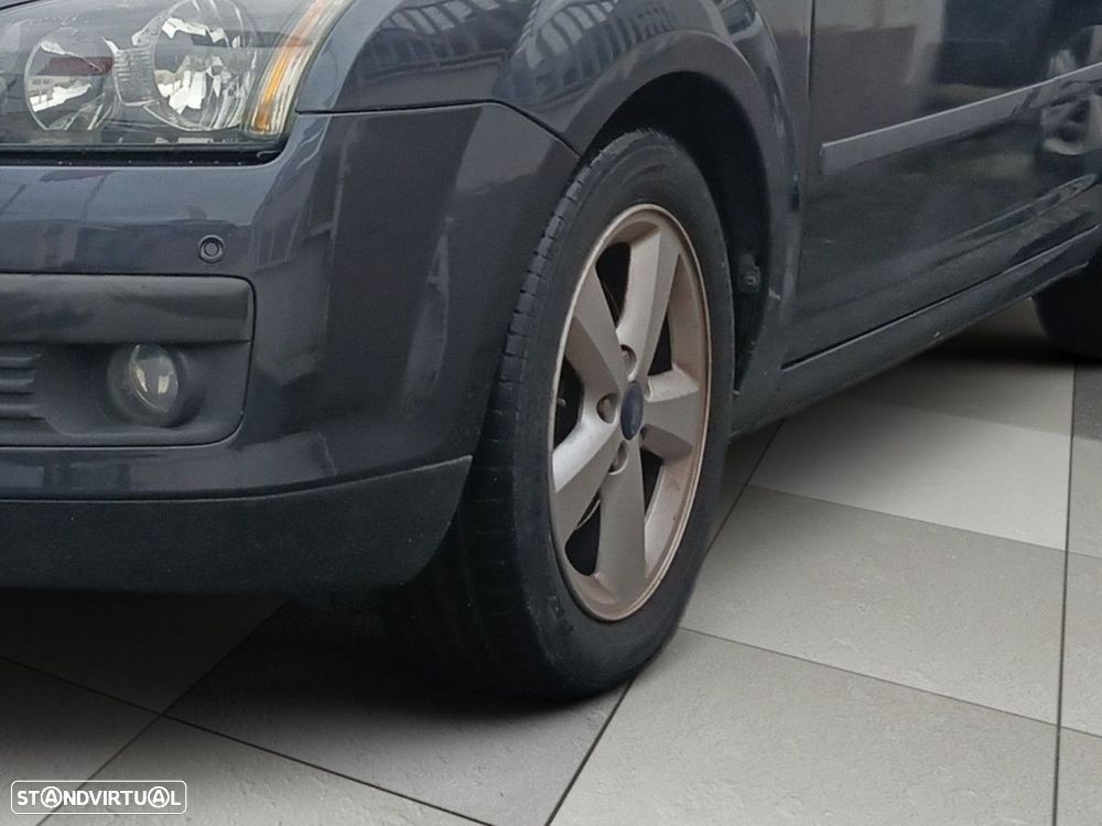 Ford Focus SW 1.6 TDCi Sport - 21