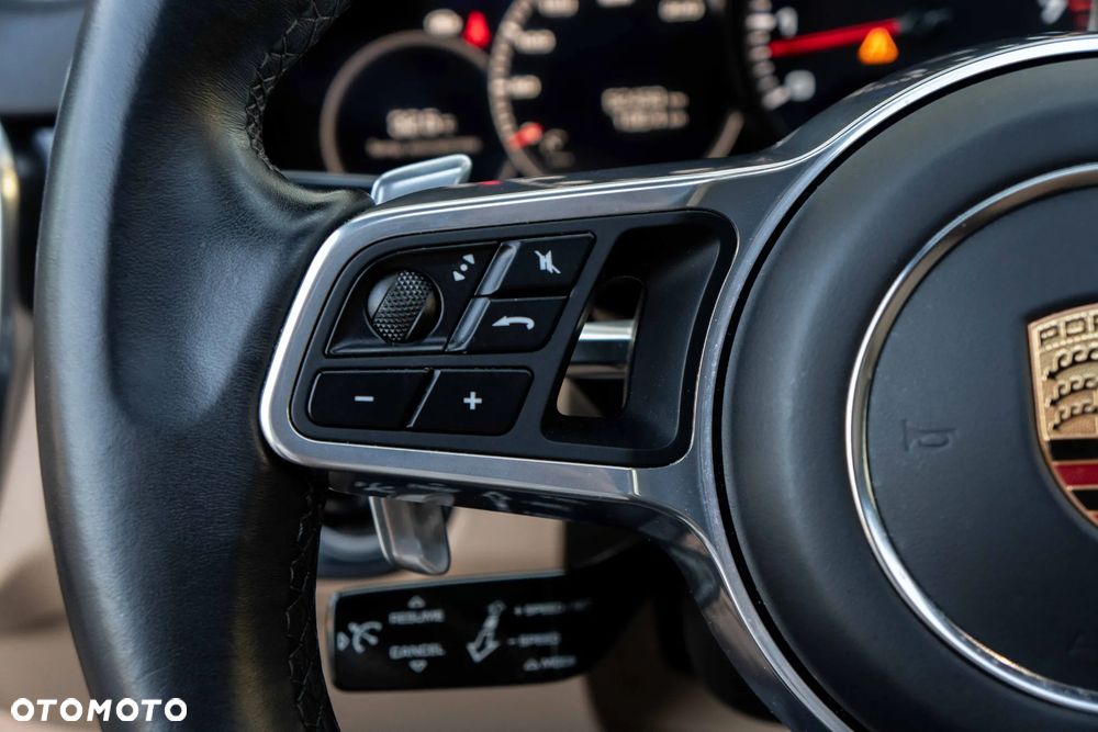Porsche Cayenne S - 28