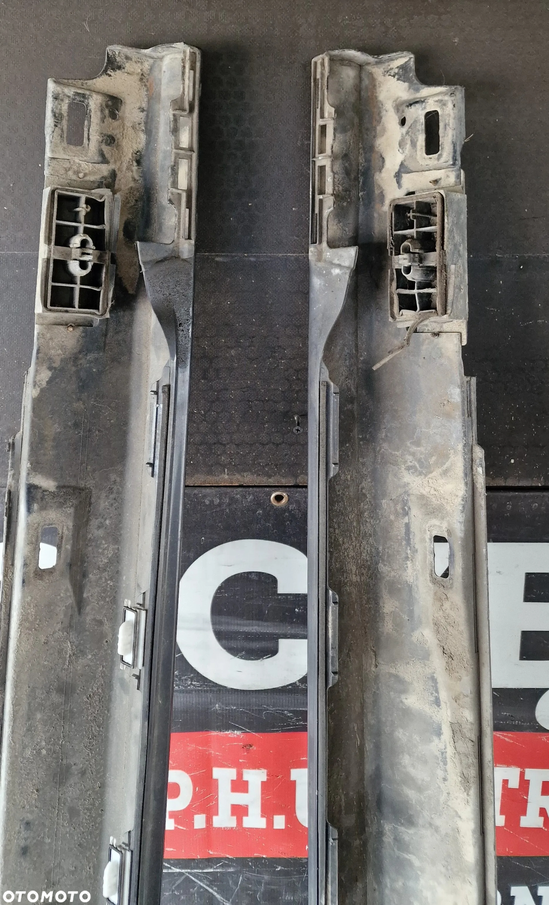 LISTWA PROGOWA PRAWA LEWA KOMPLET 4G8853855D 4G8853856D  AUDI A7 C7 - 12