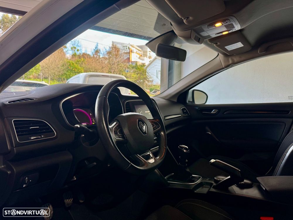 Renault Mégane ENERGY TCe 100 INTENS - 11