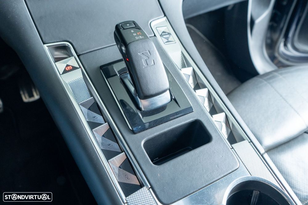 DS DS7 Crossback - 23