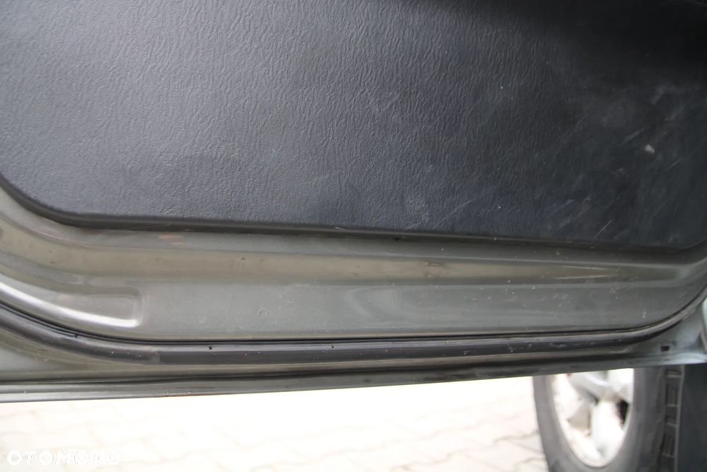 Hyundai H-1 Starex - 21