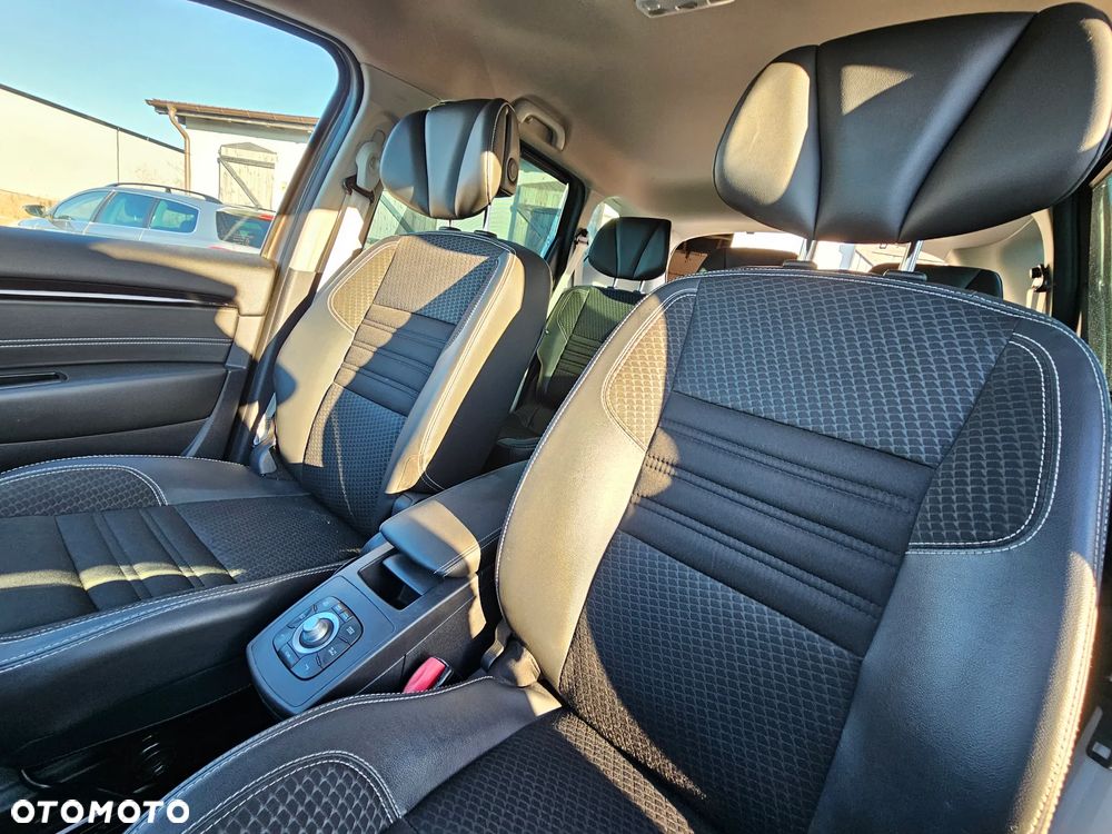 Renault Scenic - 19