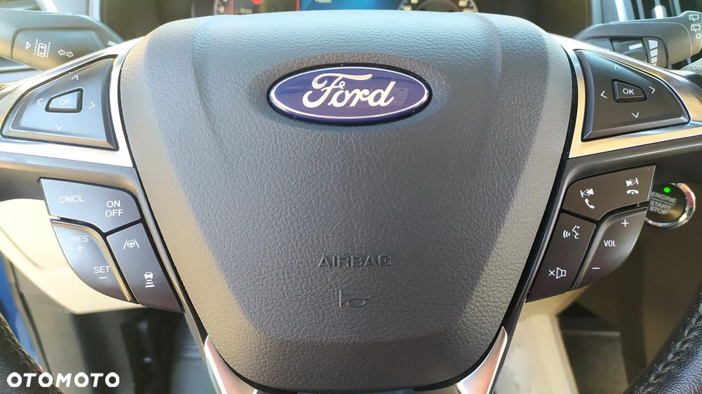 Ford Edge - 25