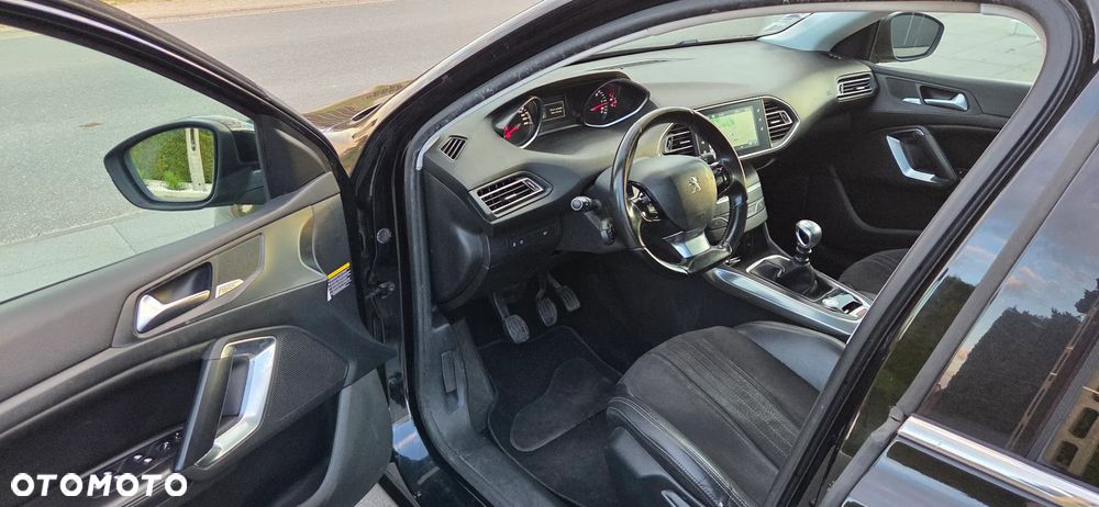 Peugeot 308 - 6