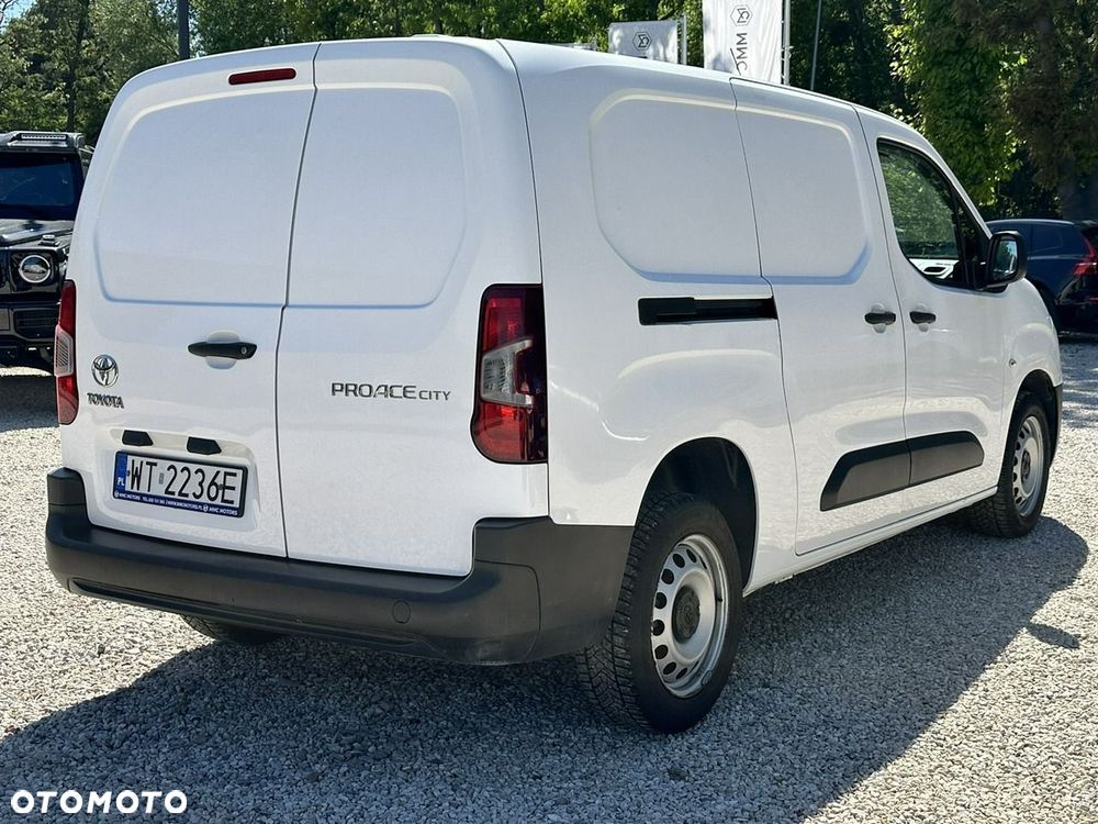 Toyota Proace City - 7