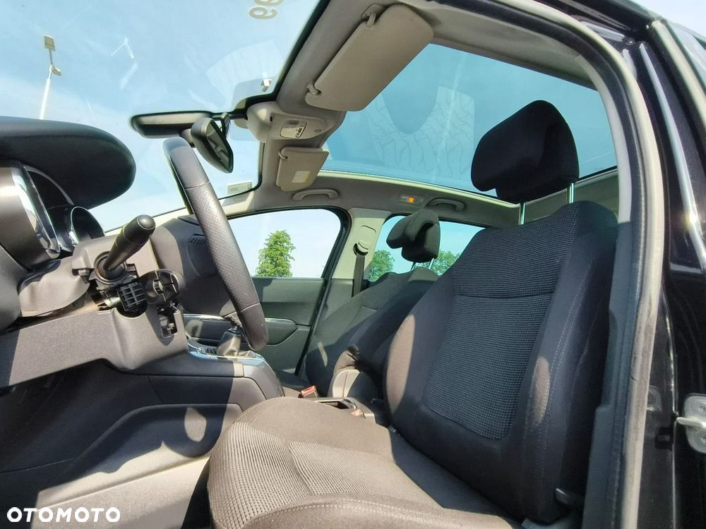 Peugeot 5008 - 13