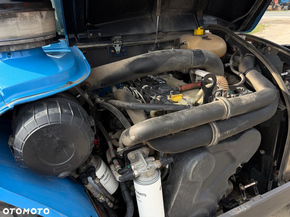 Manitou MT932 Ładowarka Teleskopowa 9m wysuw!  UDŹWIG 3,2 TONY! Przebieg 2600 mtg. jak Nowa z SALONU 2016 rok z Norwegii z Gospodarstwa rolnego! Silnik DEUTZ 110 km. Aktualne Serwisy w Dekra. Nowy Model sterowane wszystko z 1 dżojstika. Widły i łyżka. Ani deka luzu czy wycieku. OKAZJA! Jazda REWERS + 4 biegi. Skręt 3 tryby. - 13