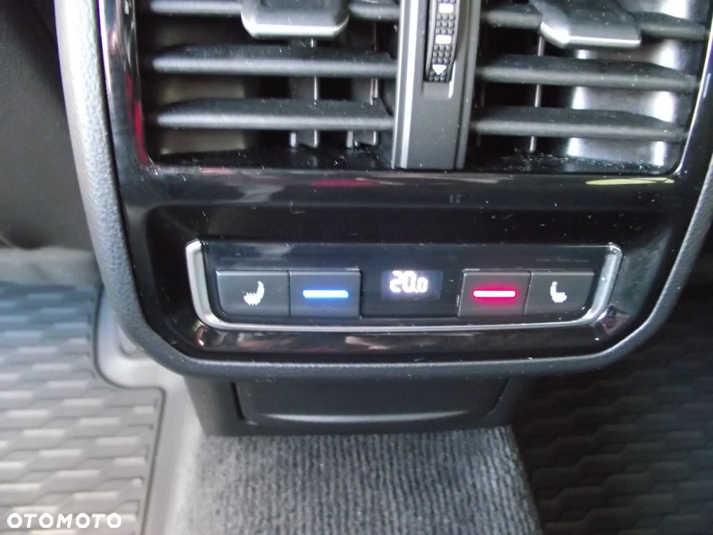 Volkswagen Arteon 2.0 TDI Bi-Turbo SCR 4Mot R-Line Edition DSG - 22