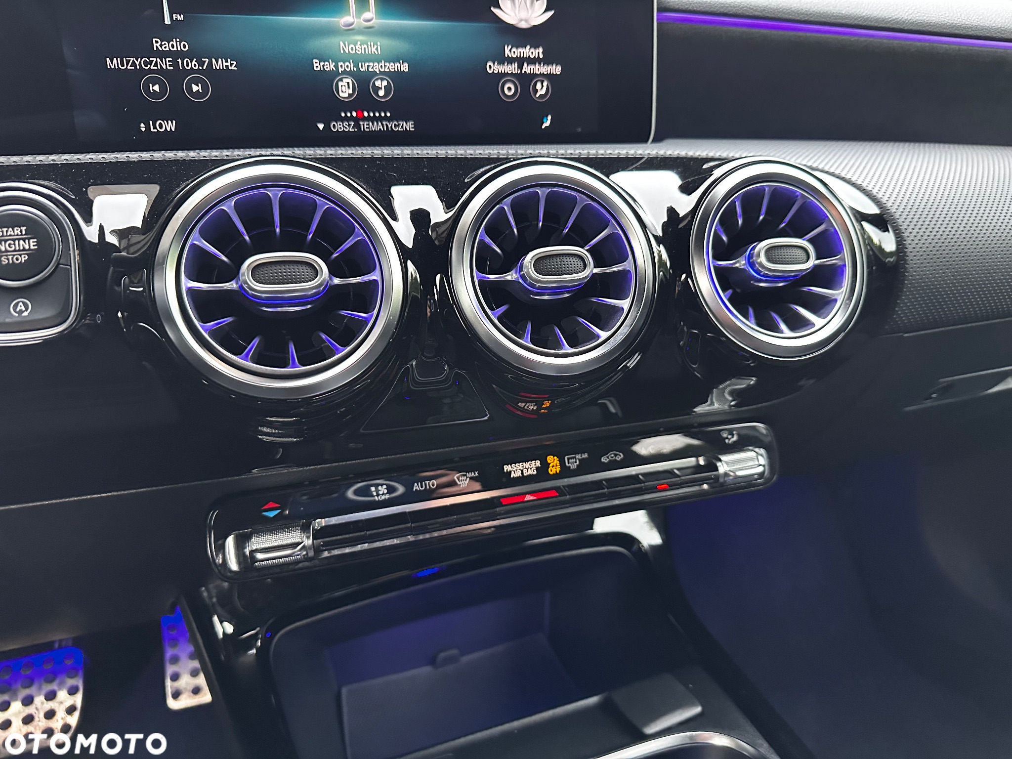 Mercedes-Benz Klasa A 200 7G-DCT AMG Line Advanced Plus - 29
