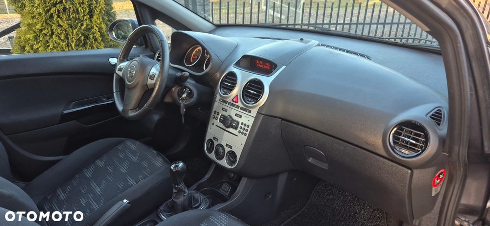 Opel Corsa 1.4 16V Color Elegance - 16