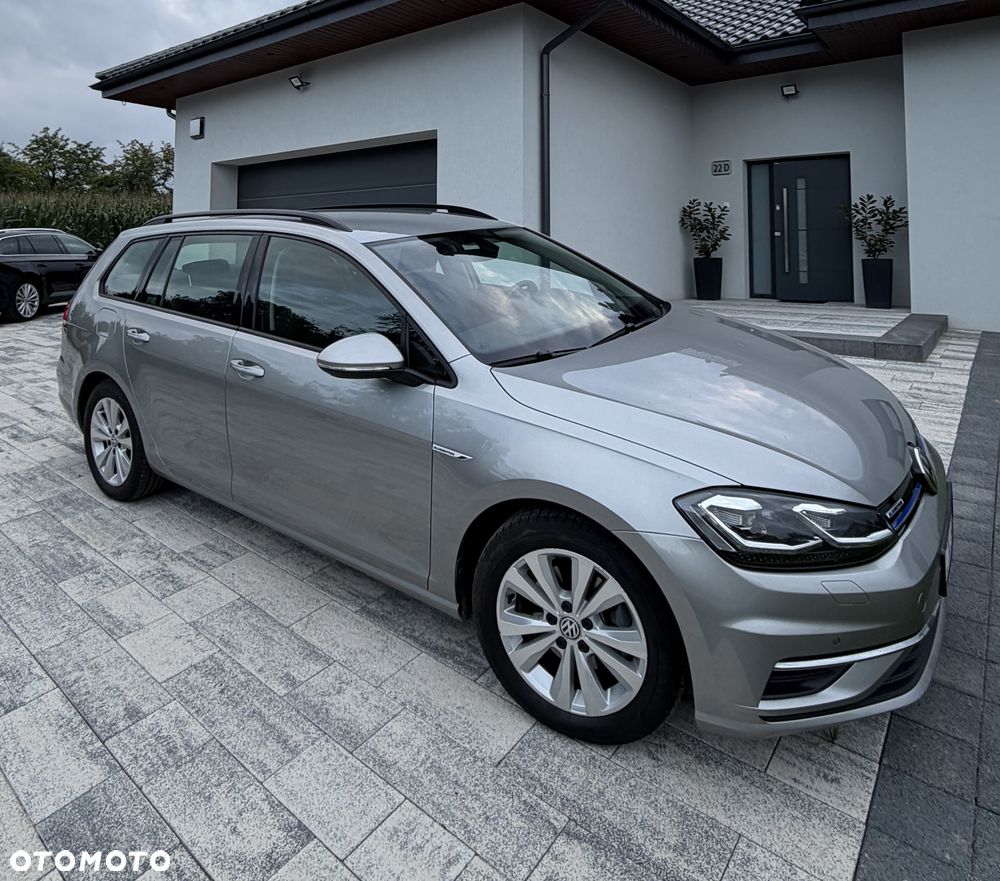 Volkswagen Golf 1.5 TSI BMT Comfortline - 1