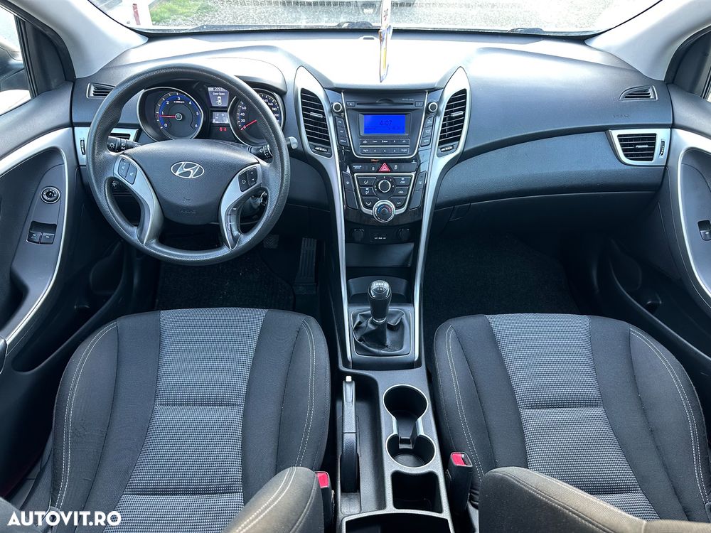 Hyundai i30 1.6 CRDI blue Style - 5