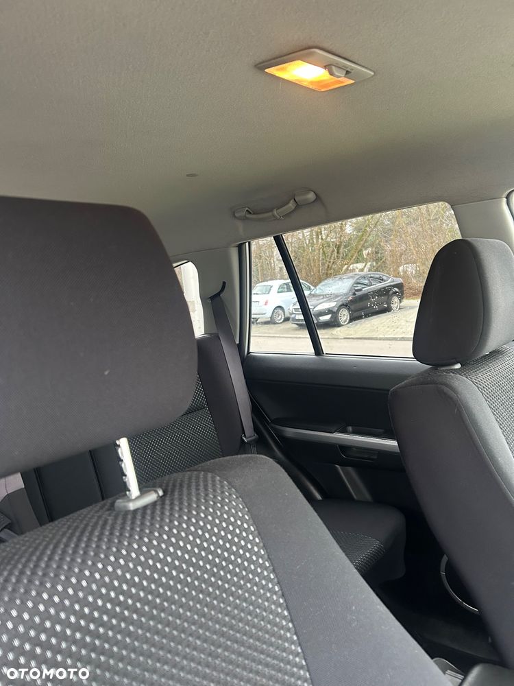 Suzuki Grand Vitara 1.9 DDiS Comfort DPF - 7
