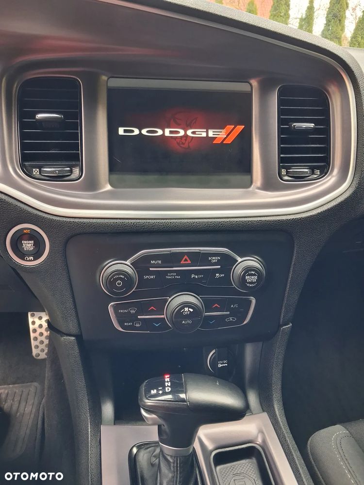 Dodge Charger 5.7 R/T - 37