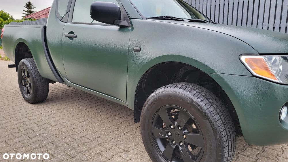 Mitsubishi L200 - 28