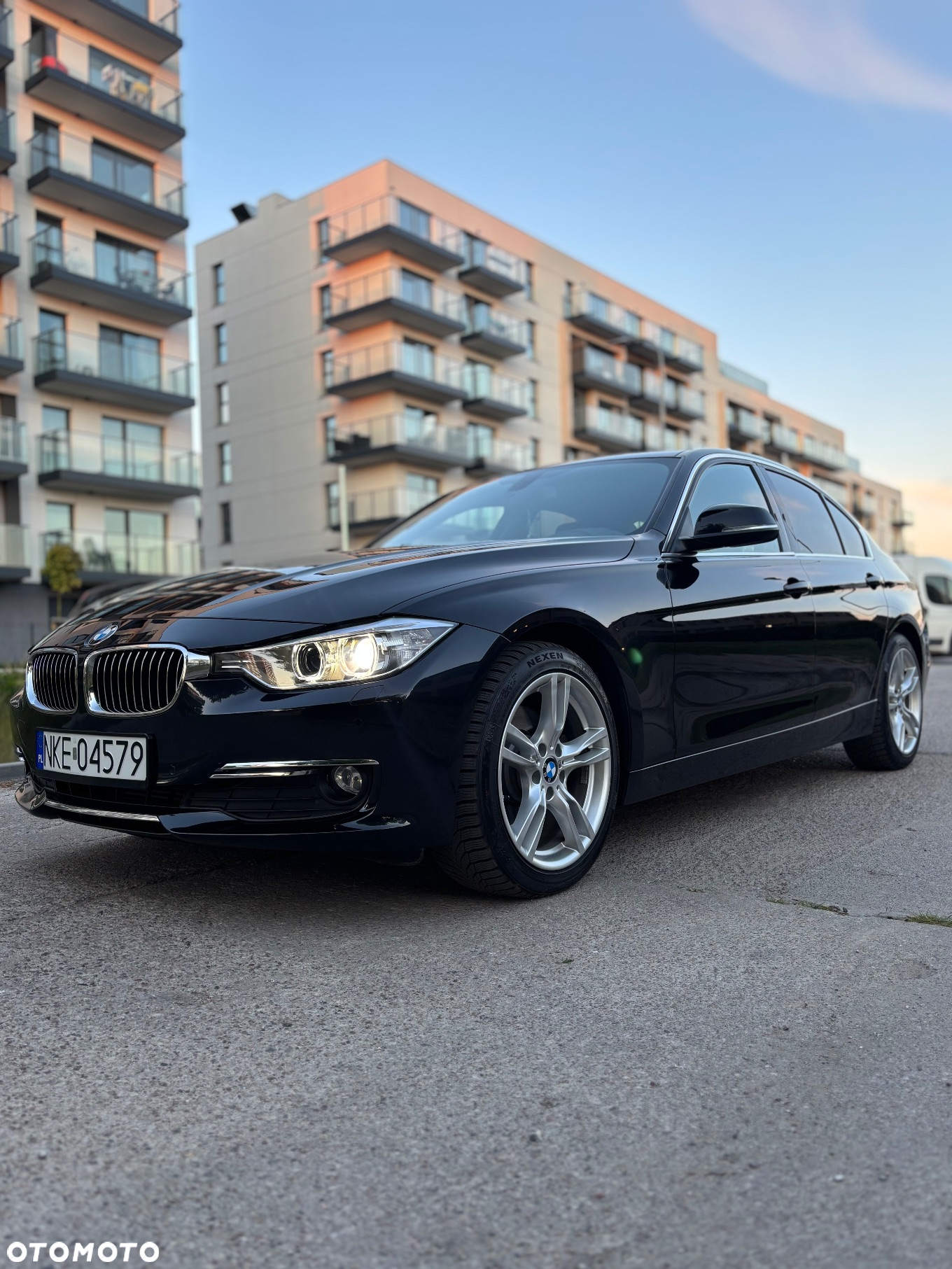 BMW Seria 3 330d xDrive Luxury Line - 2