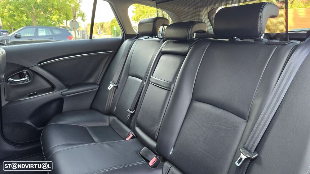 Toyota Avensis SD 2.0 D-4D Exclusive +Pele+GPS - 59