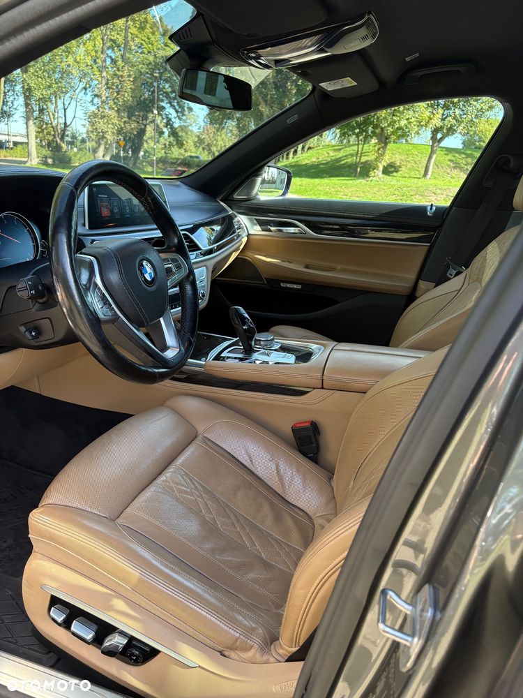 BMW Seria 7 730d xDrive - 12
