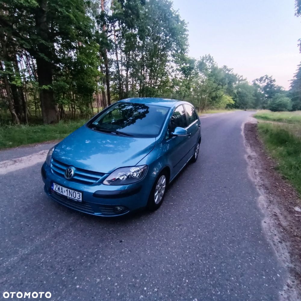 Volkswagen Golf 1.6 FSI Trendline - 1