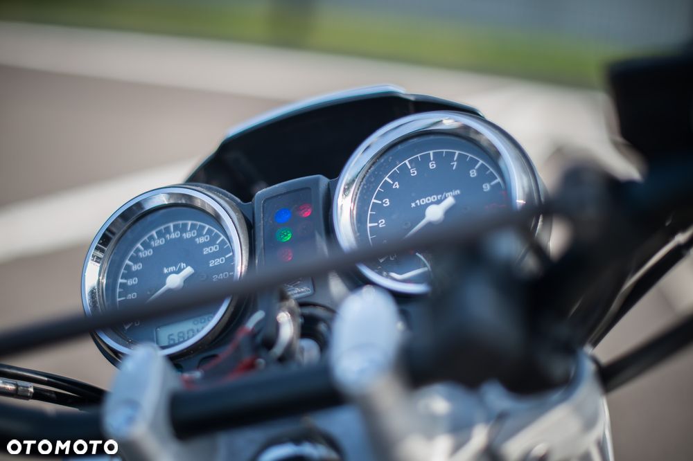 Honda Hornet - 8