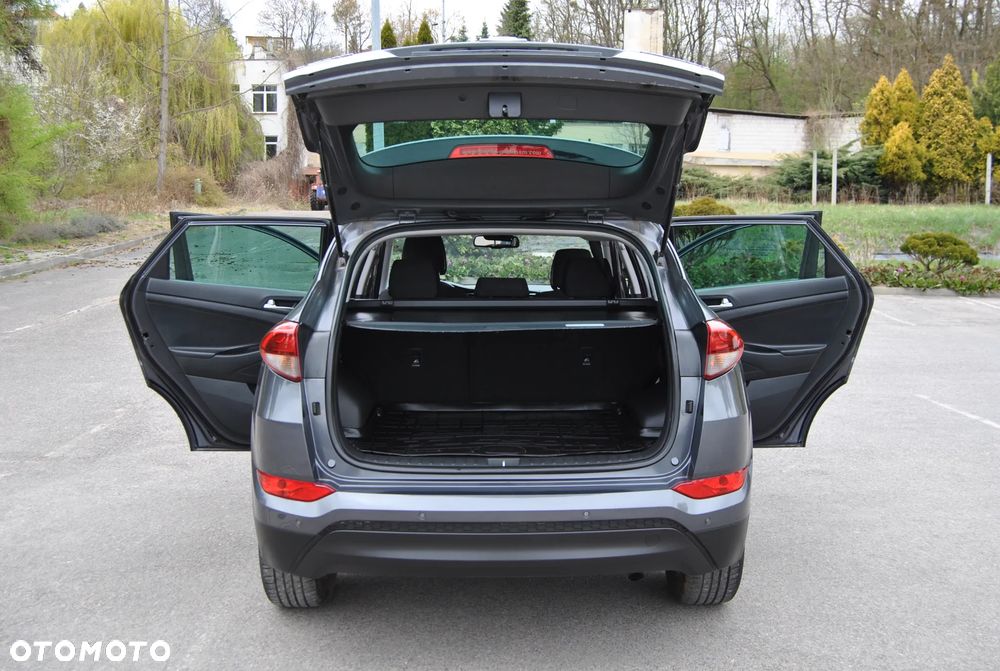 Hyundai Tucson blue 1.7 CRDi 2WD Style - 14