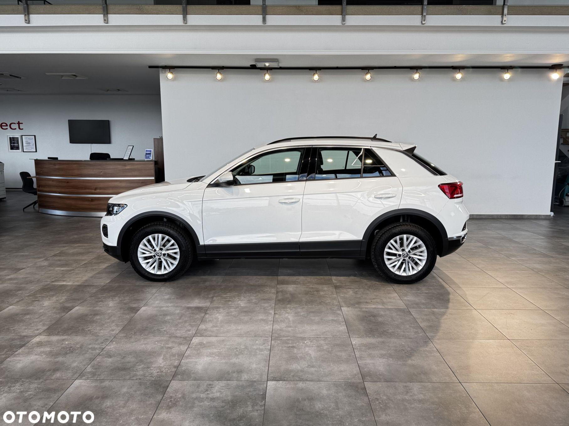Volkswagen T-Roc - 6