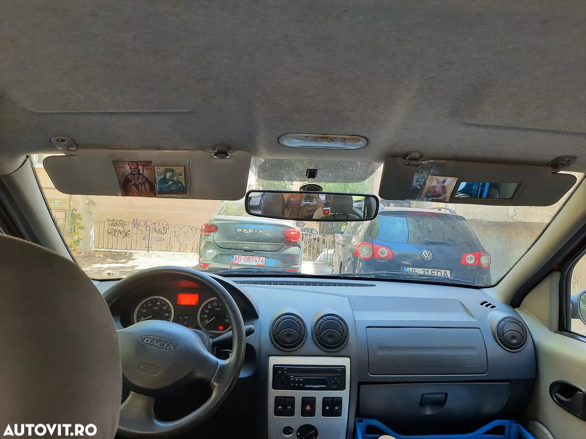 Dacia Logan 1.6 MPI Ambition - 12