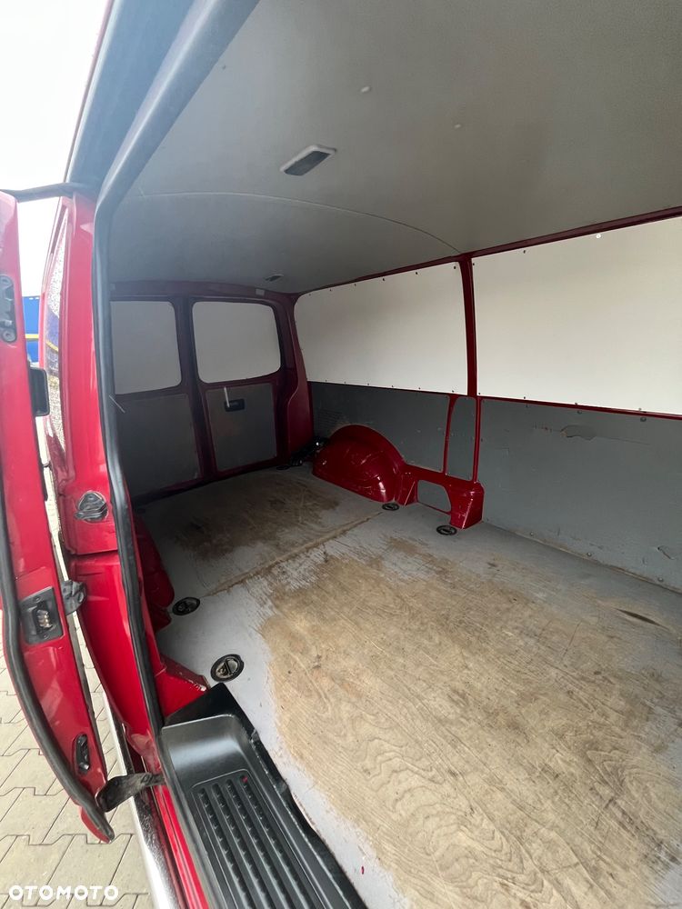 Volkswagen T5 - 14