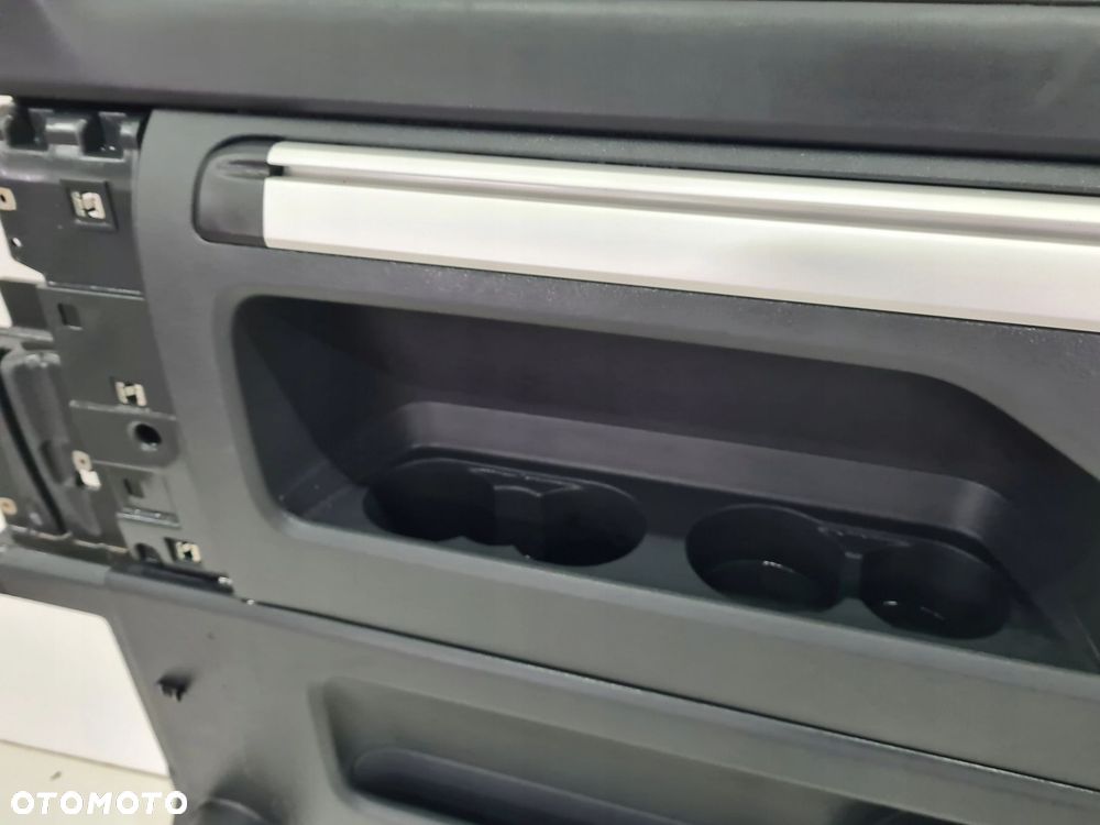 VW T5 T6 MULTIVAN STARTLINE tapicerka boczek lewy środek - 3