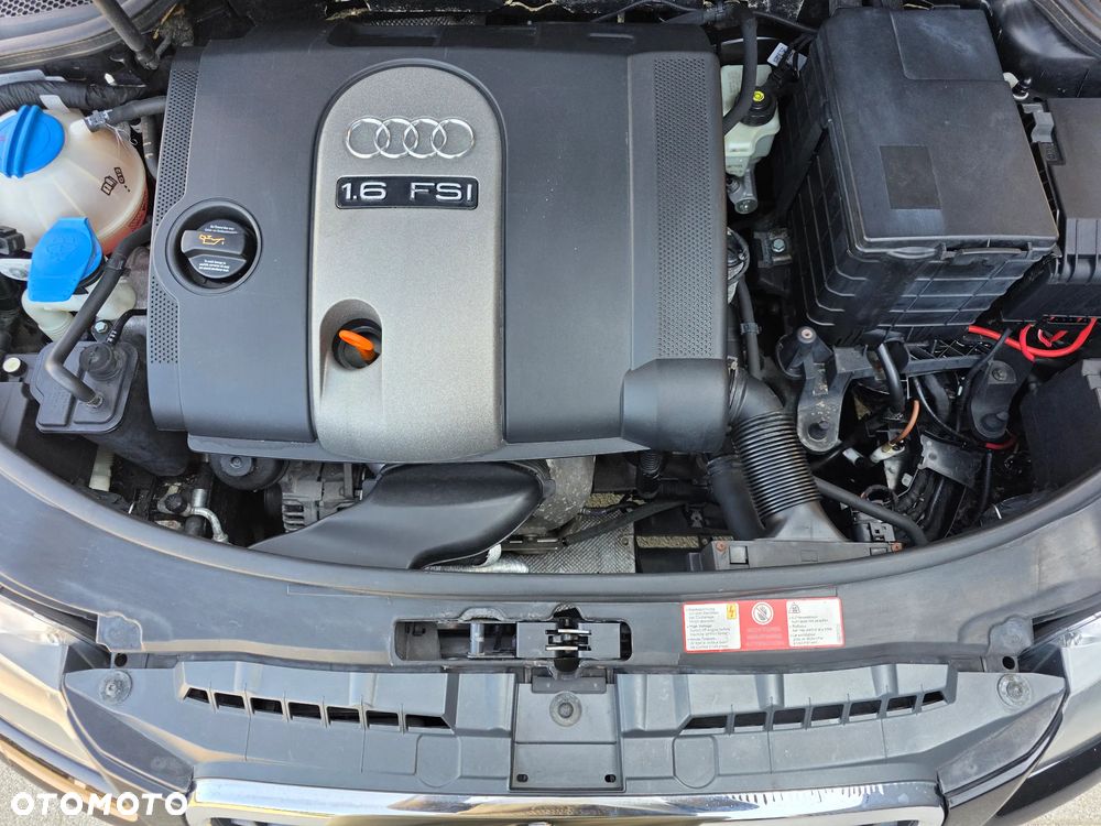 Audi A3 Sportback 1.6 FSI Attraction - 21