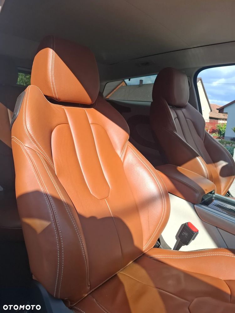 Land Rover Range Rover Evoque - 12