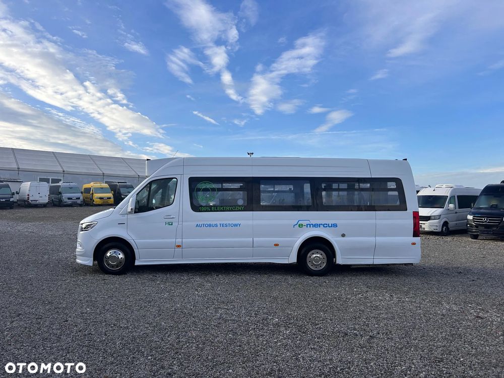 Mercedes-Benz eSprinter CITY - 9