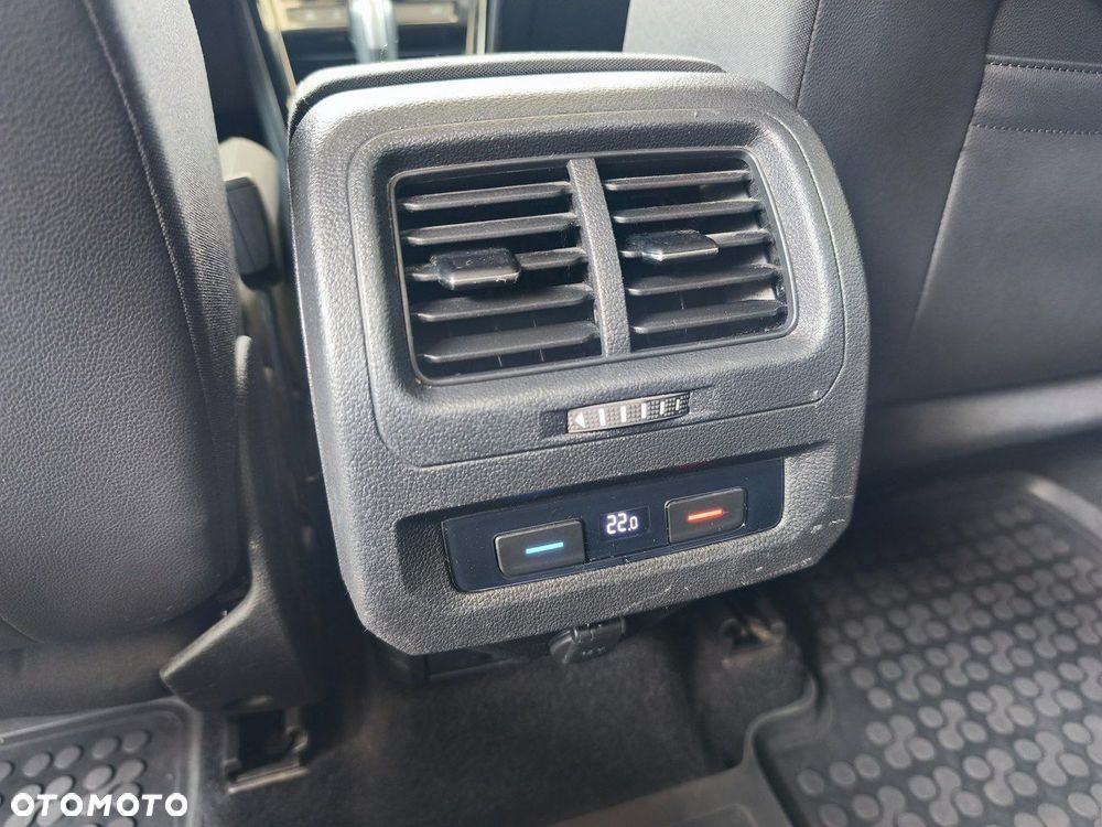 Volkswagen Touran 1.5 TSI EVO Highline DSG - 23
