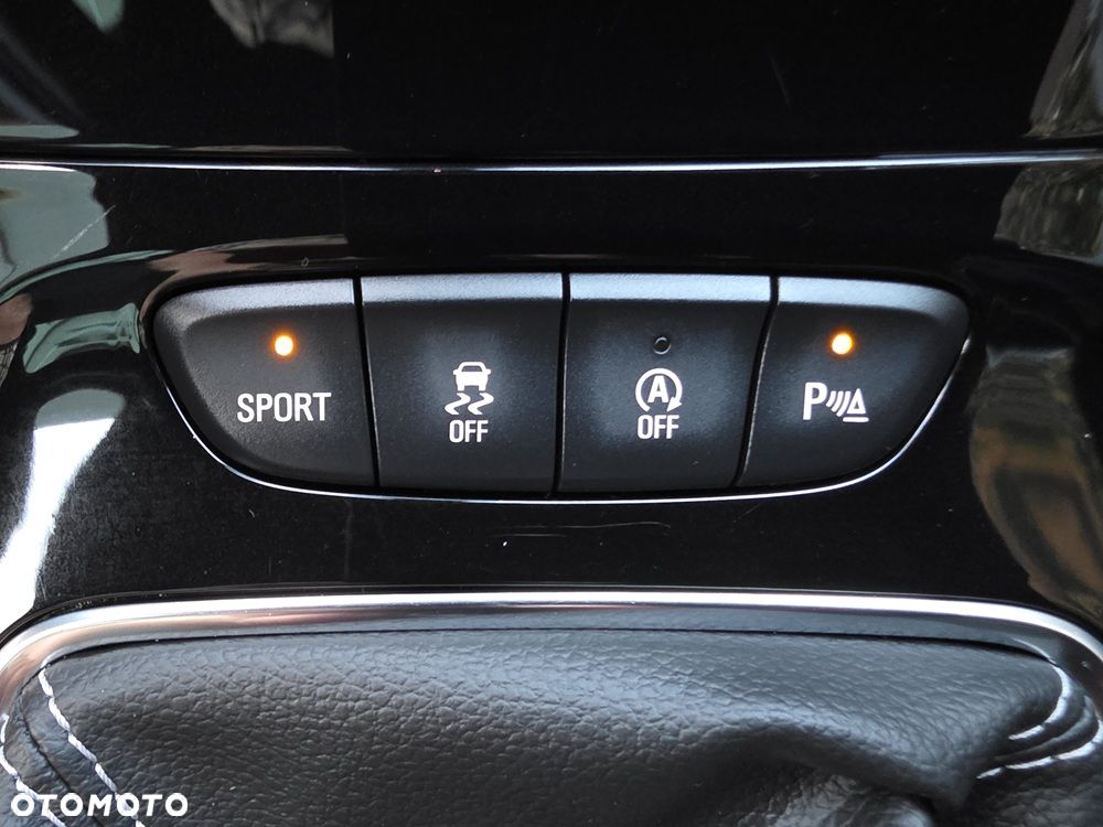Opel Astra 1.4 Turbo Dynamic - 25