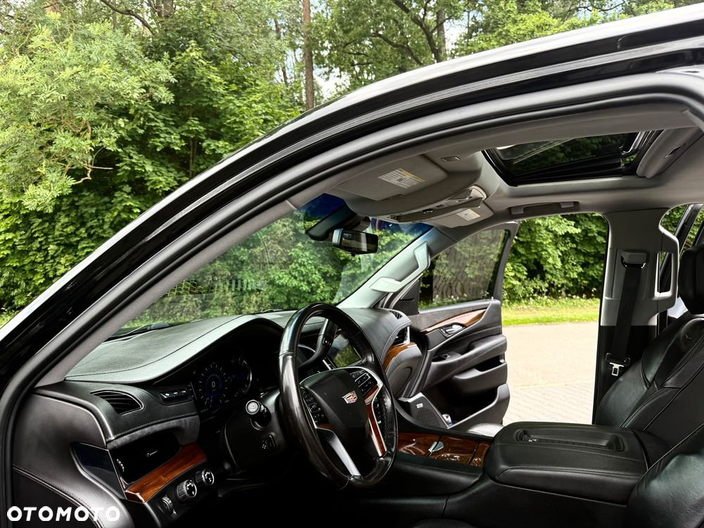 Cadillac Escalade ESV 6.2 V8 AWD AT Platinum - 11