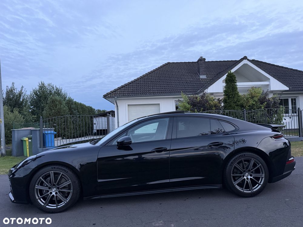Porsche Panamera 4 - 33