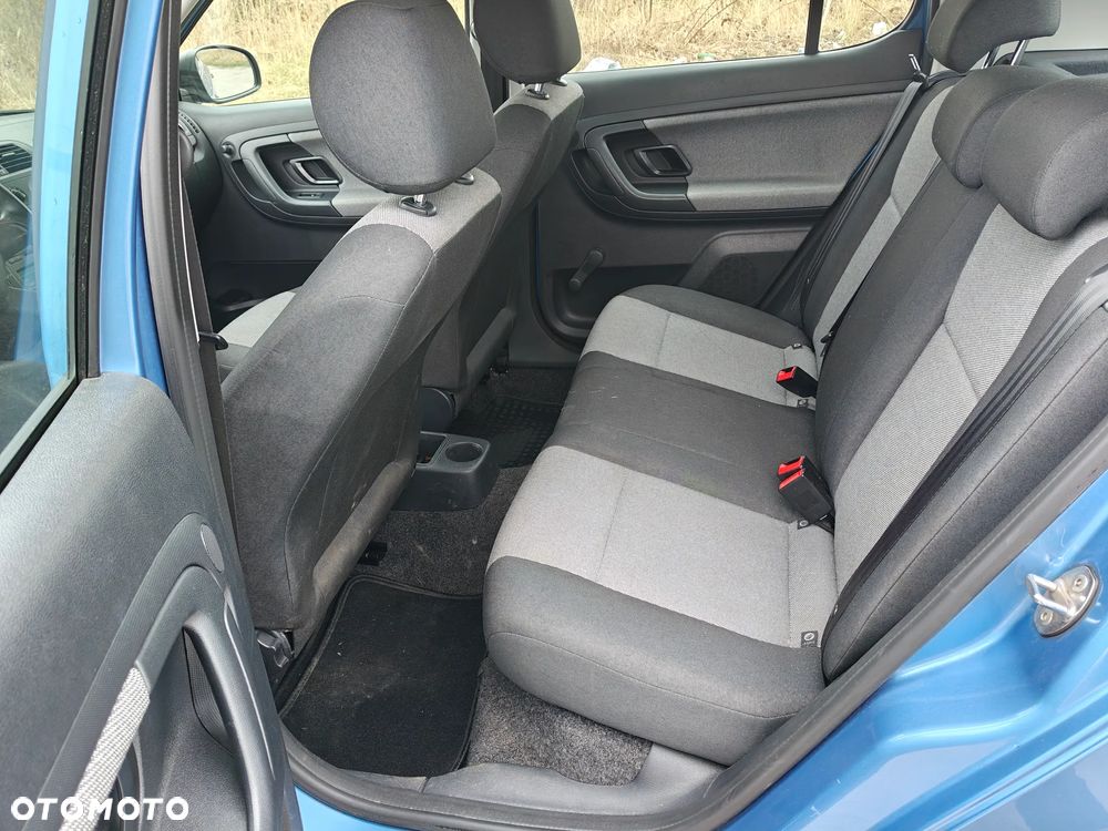 Skoda Fabia 1.2 HTP Active - 8