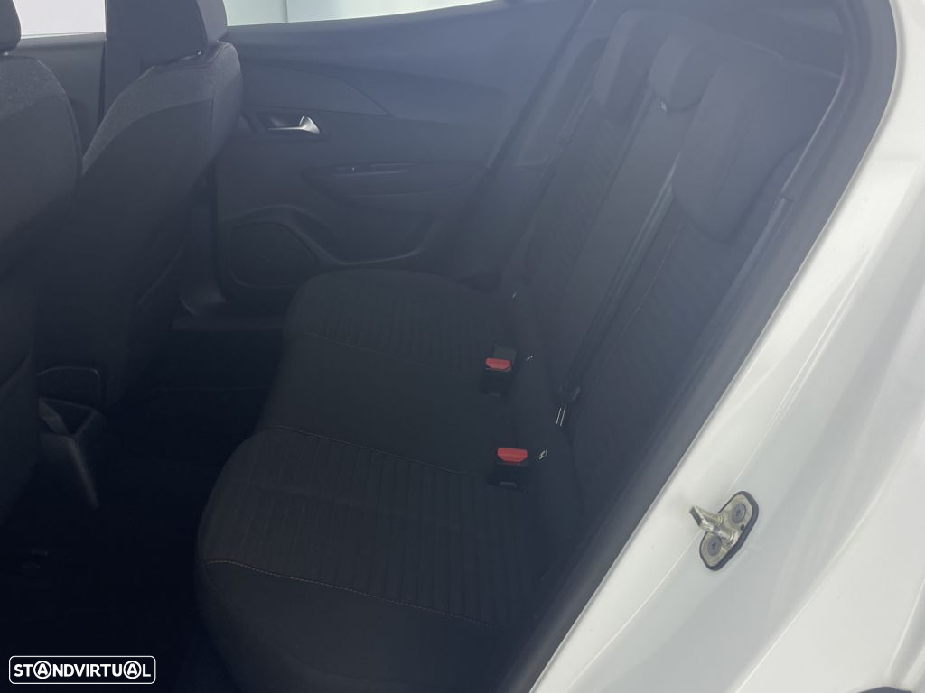 Peugeot 2008 1.2 PureTech Active Pack - 12