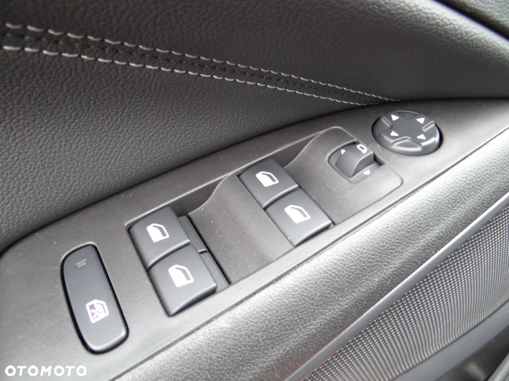 Opel Crossland 1.2 T Elegance - 5